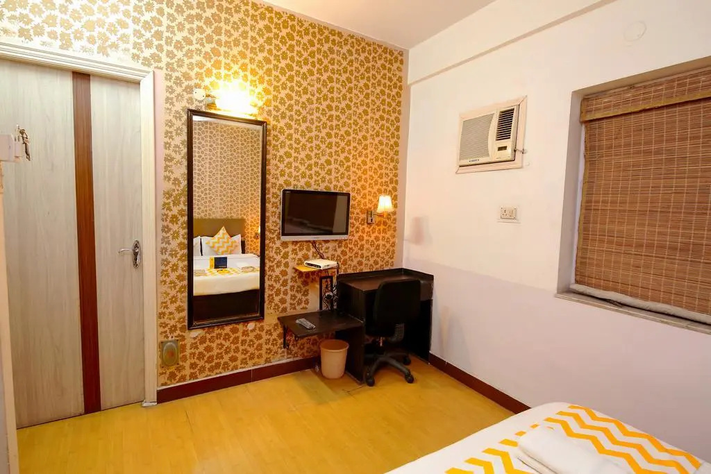 OYO 4219 Ratnakar Residency