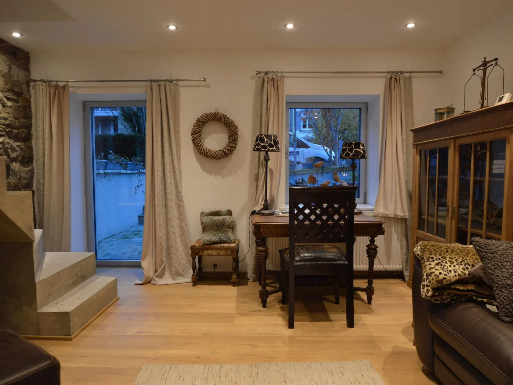 Stylish Stay Near Forest