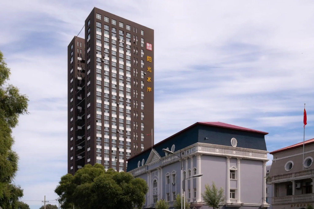 [LOCALS] Ice and Snow World Sun Island Grand Theater Deluxe River View Room