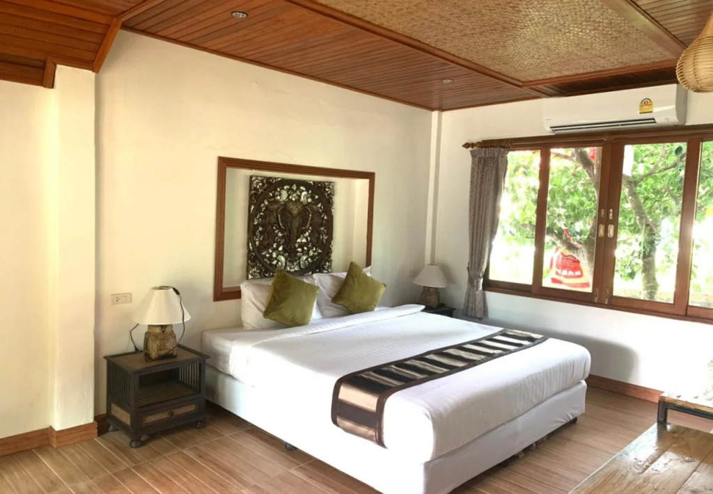 Nice Beach Bungalow