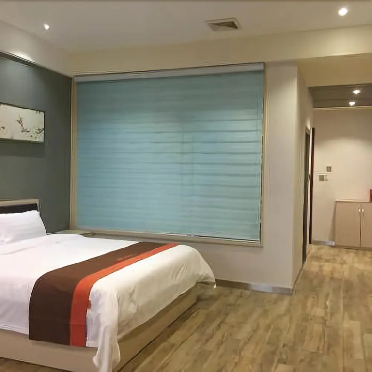 Junyi Chain Hotel