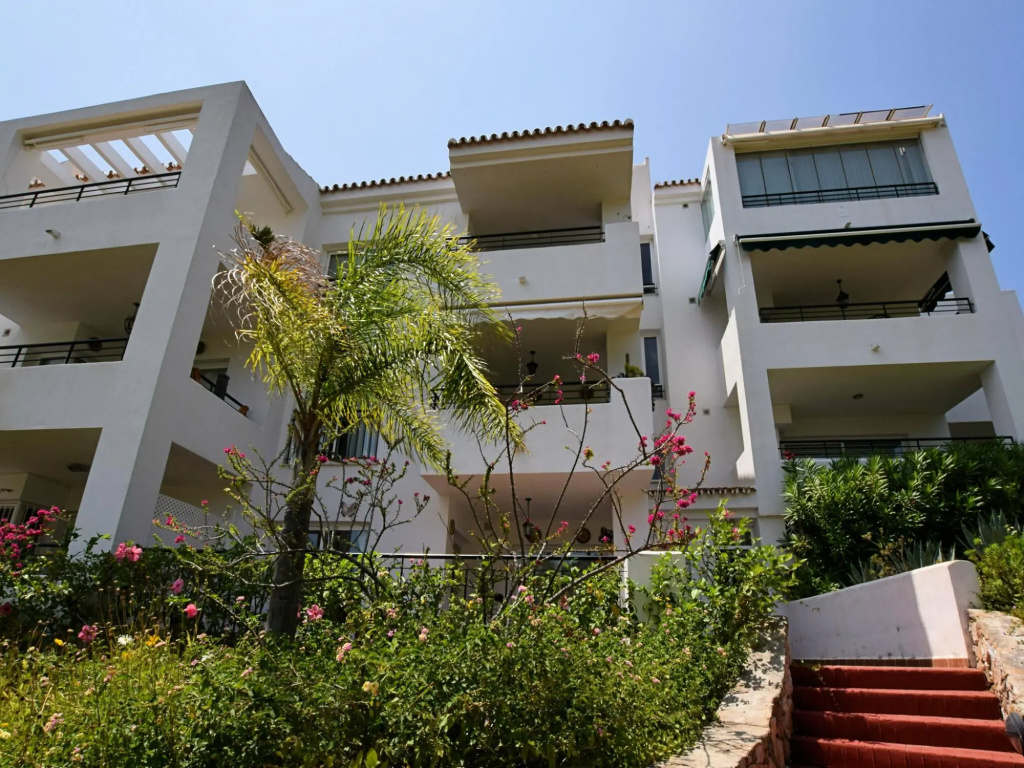 Lovely apartment in Alhaurín el Grande with terrace