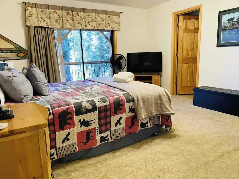 Hunter's Retreat in Upper Moonridge!