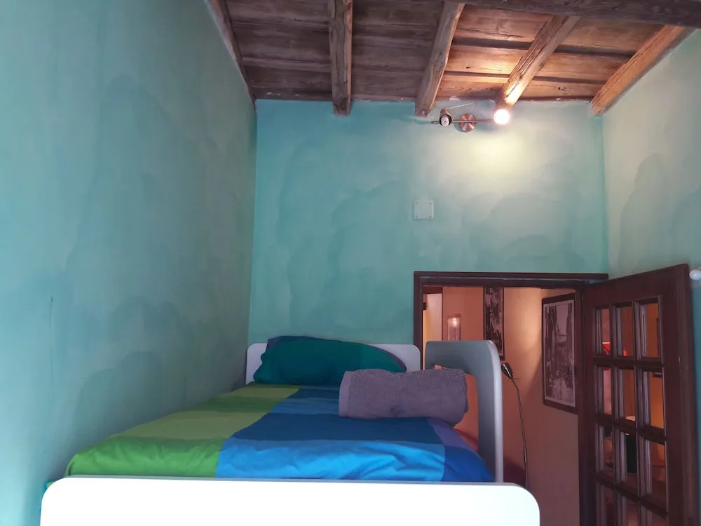 Anastasia Hidden Balcony - An hidden balcony inside Trastevere