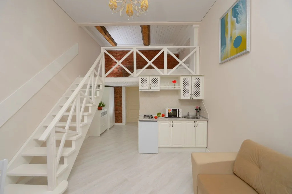 LeoHotels Oblaka