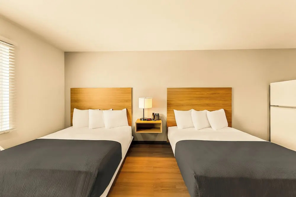 LivAway Suites Orem-Vineyard