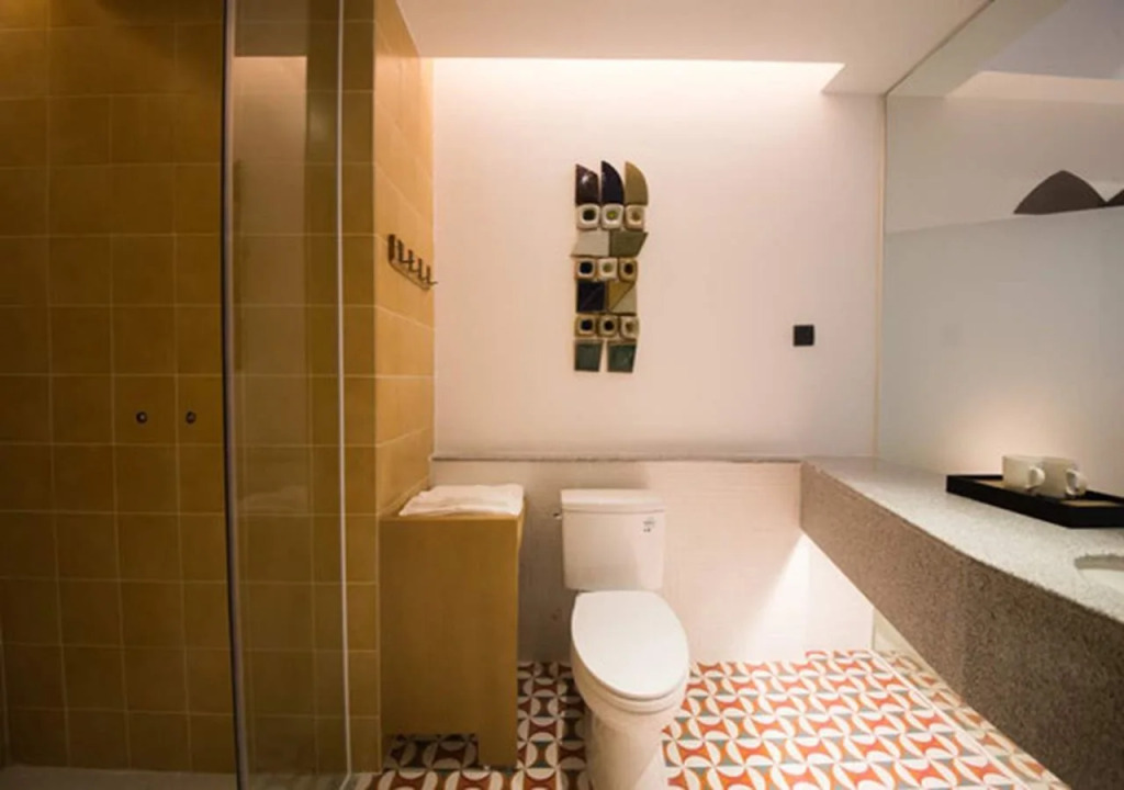 Ceramics International Hotel