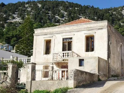 Greek House