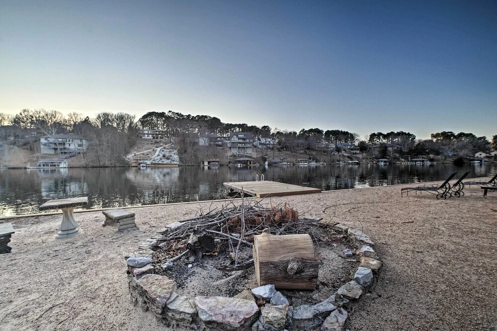 Lakefront Retreat w/ Dock & Beach: 2 Miles to Golf