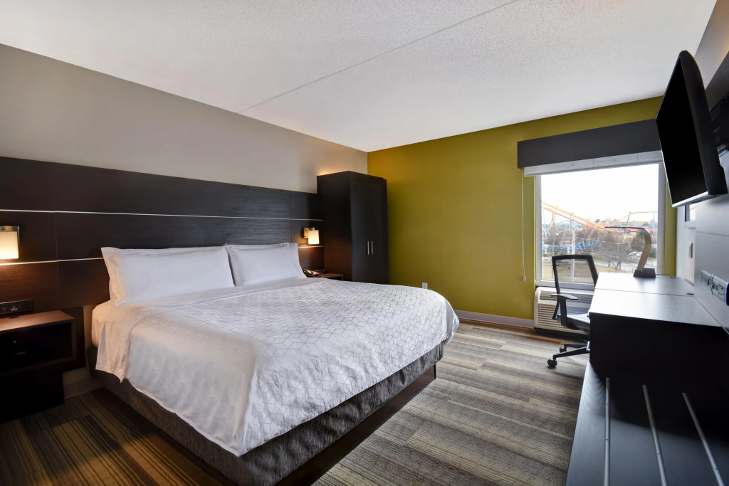 Holiday Inn Express & Suites Allentown-Dorney Park Area by IHG