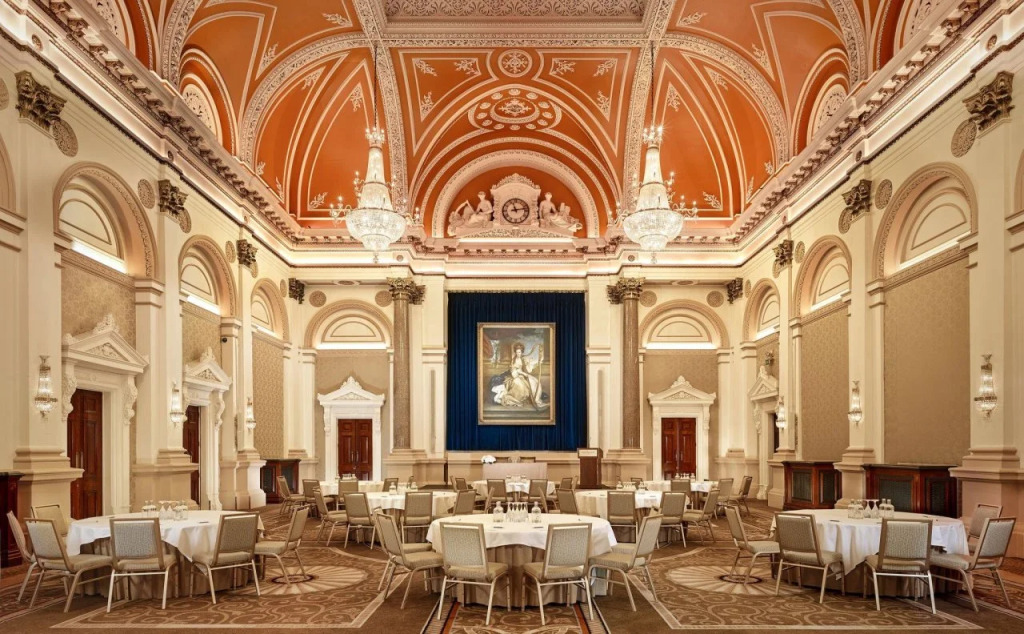 The College Green Dublin Hotel, Autograph Collection