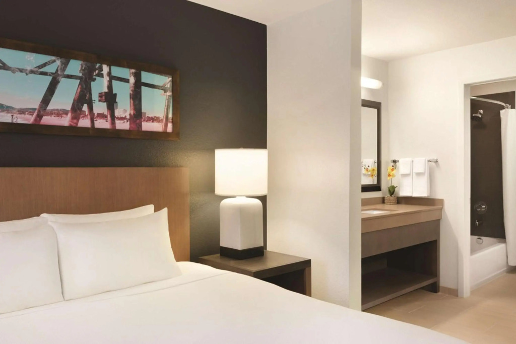 Hyatt House Miami Airport