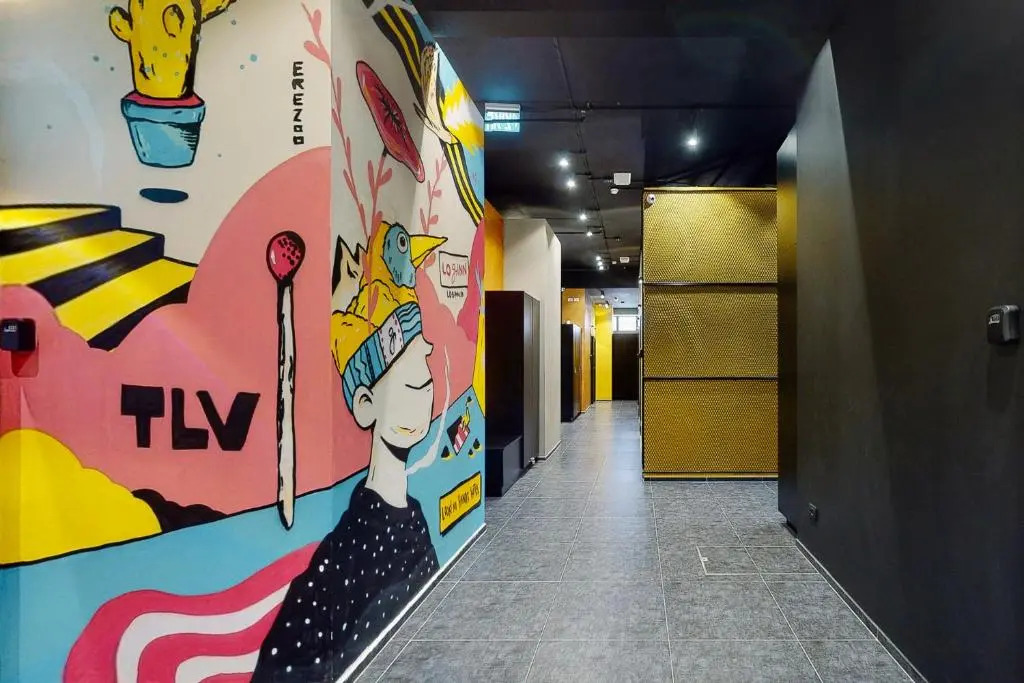 Colorbox - by Loginn Tel-Avivian hotels