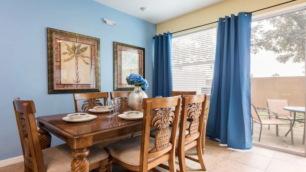 2 Miles to Disney, 3BR Home Free Wifi/crib, Best Location!