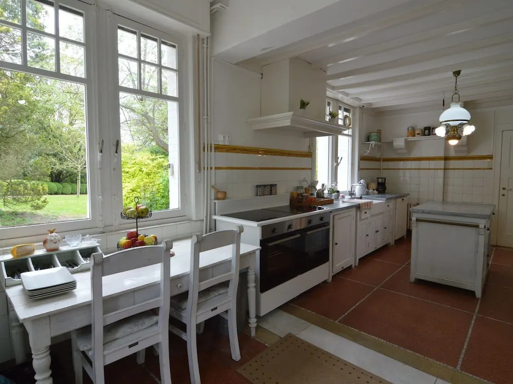 Ravishing Holiday Home in Ronse With Sauna
