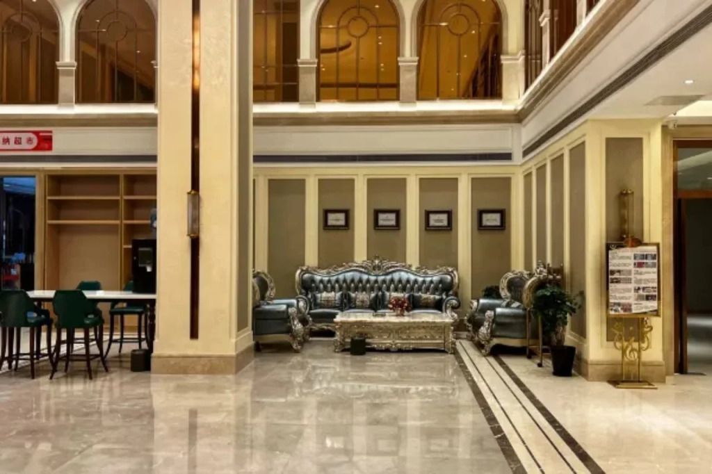Vienna Hotel (Dongguan Wangniudun Wanghong Hub City)