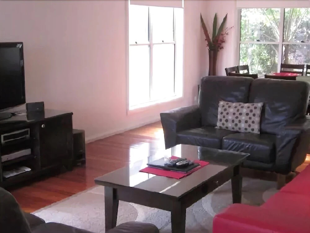 Sea Eagle Manor