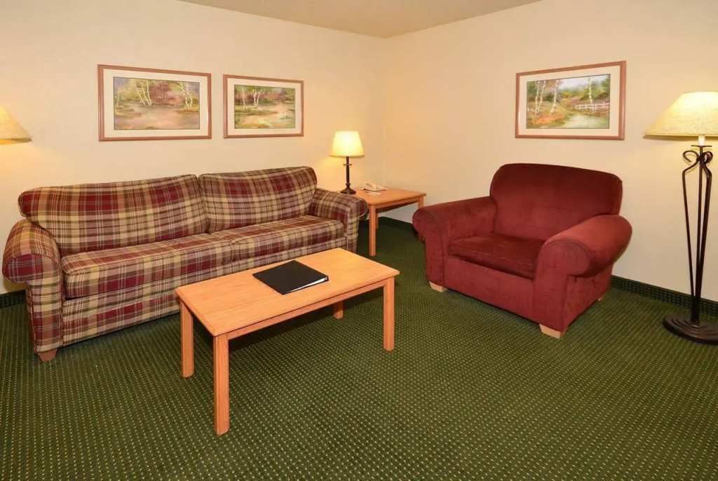 Black Beach Inn by GrandStay