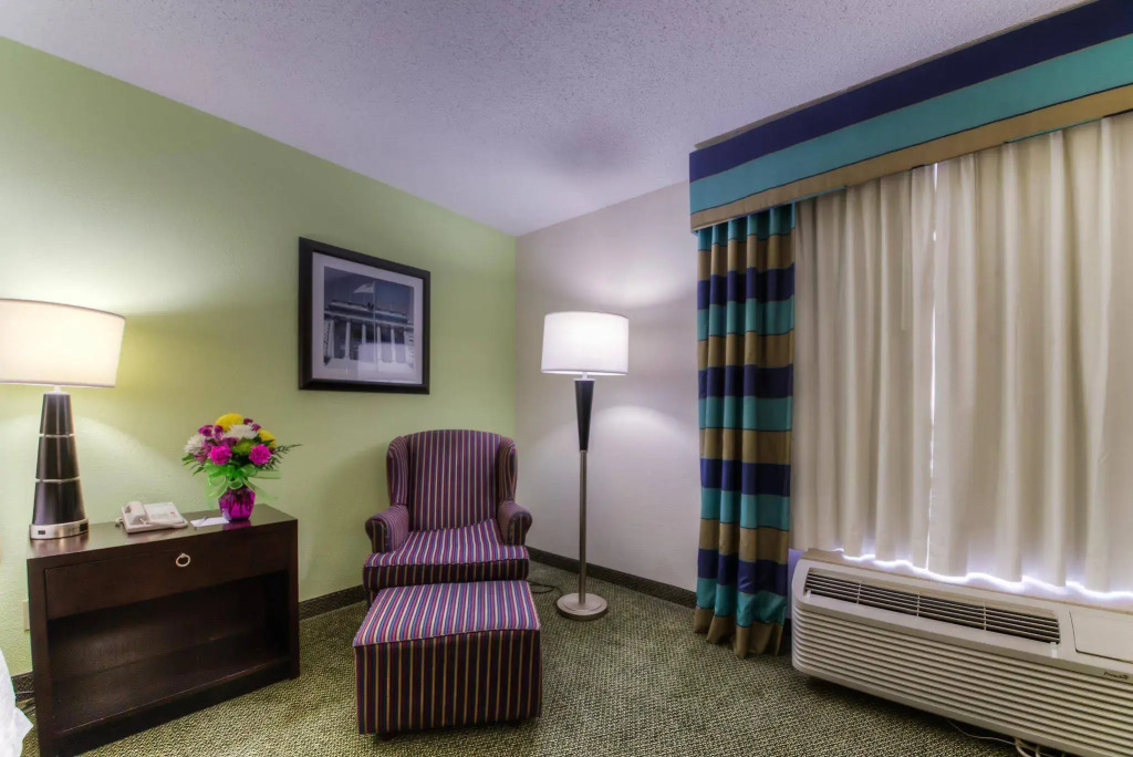 Holiday Inn Express Hotel and Suites Weatherford by IHG