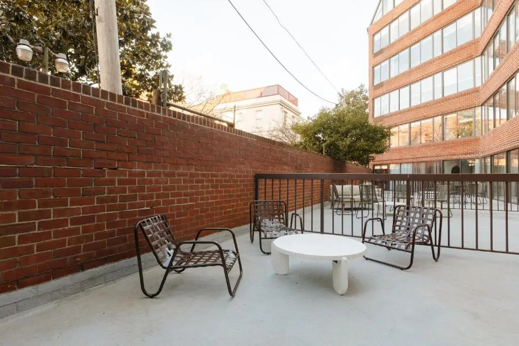Georgetown Suites