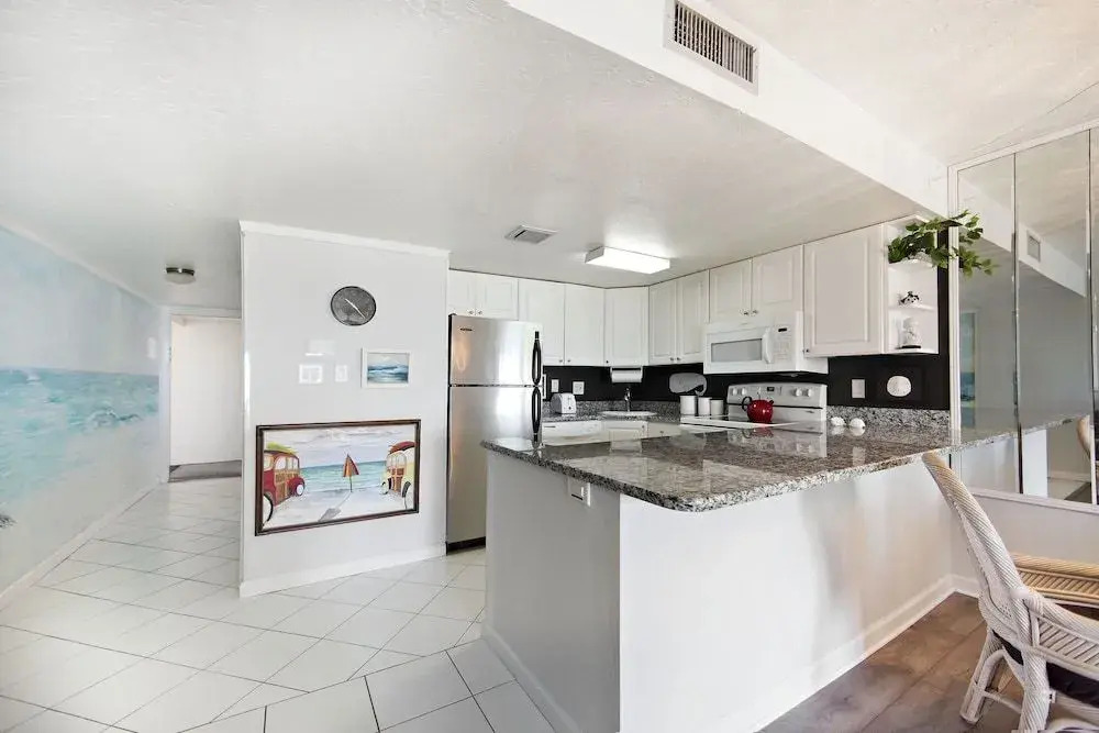 Gulf Shore Condo #203 - 1 Br condo by RedAwning