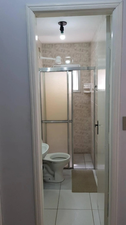 Apto confortável no Itaguá, 2 quartos, 1 wc, ar, wifi, garagem