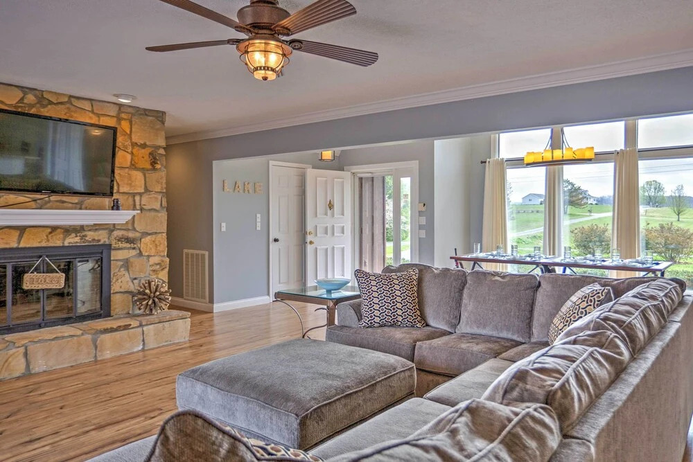 Monticello Home w/ Multi-level Deck on 2 Acres!
