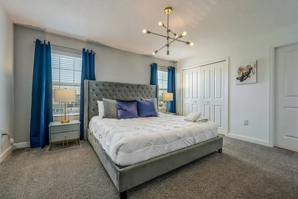 Relax in Style at this Spacious 4-Bedroom Villa