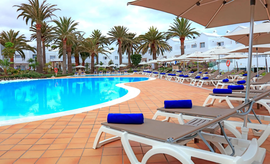 Отель BLUESEA Corralejo Village