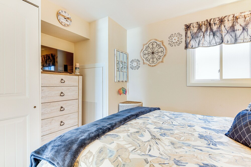 Wildwood Crest Condo w/ Pool & Beach Access!