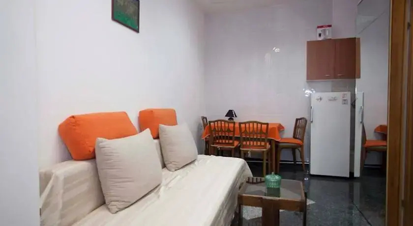 Apartment Azra