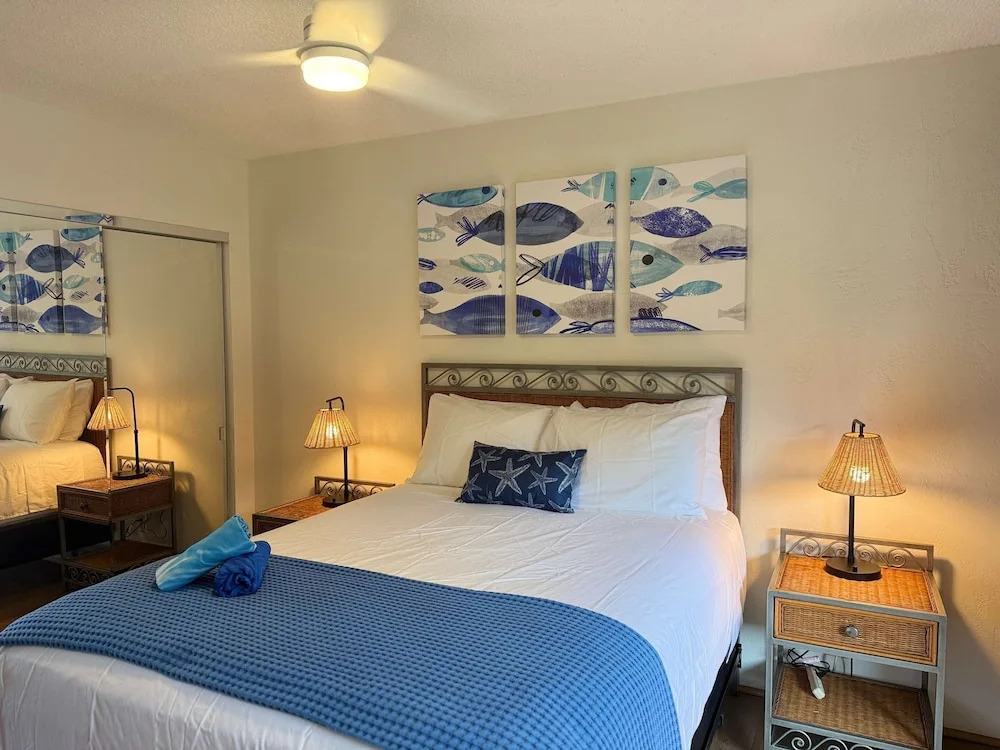 Oceanfront Whale Watching Sunsets Island Views on Big Lanai