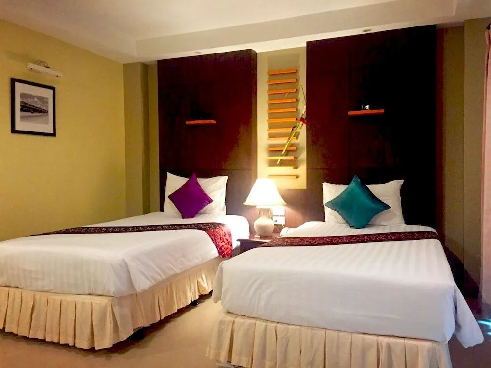Hua Hin White Sand