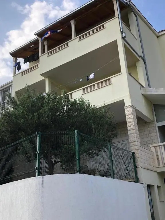 Apartments Jelić
