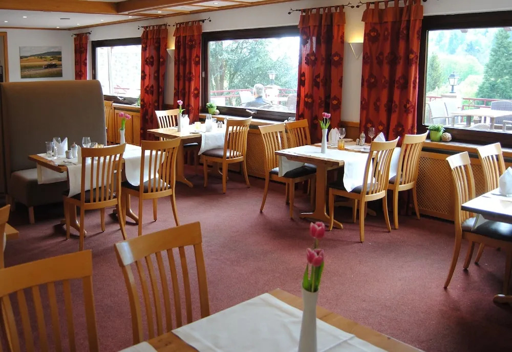 Hotel - Restaurant Bastenhaus