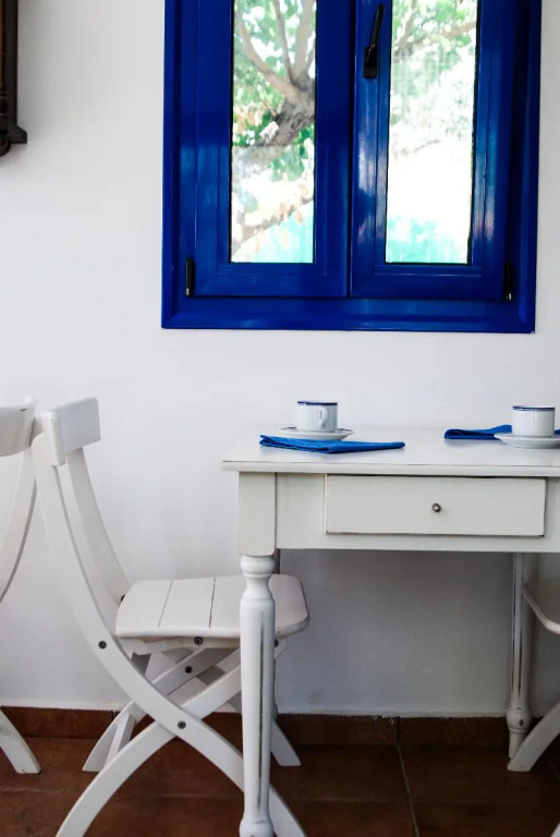 Katikies Studios & Apartments