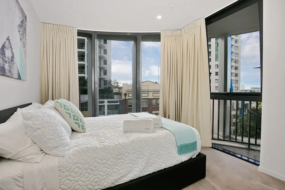 Stunning Urban Apartment In The CBD