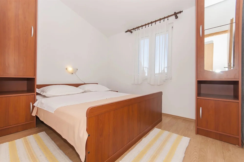 Apartments Ana