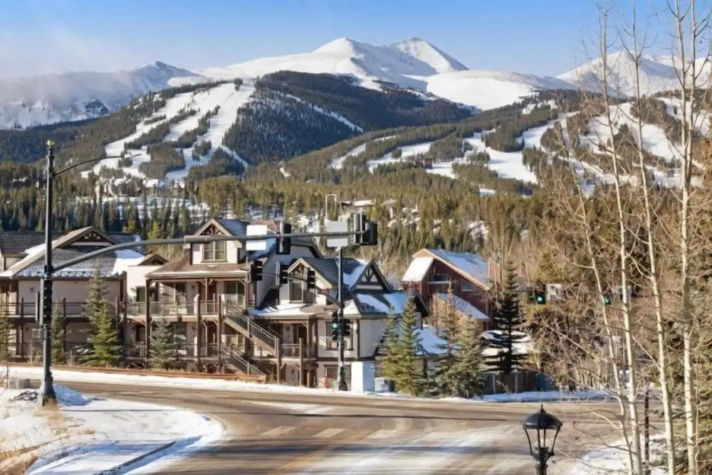 3 Bedroom Townhome in Downtown Breckenridge, off Main Street With Pool, and Hot Tubs