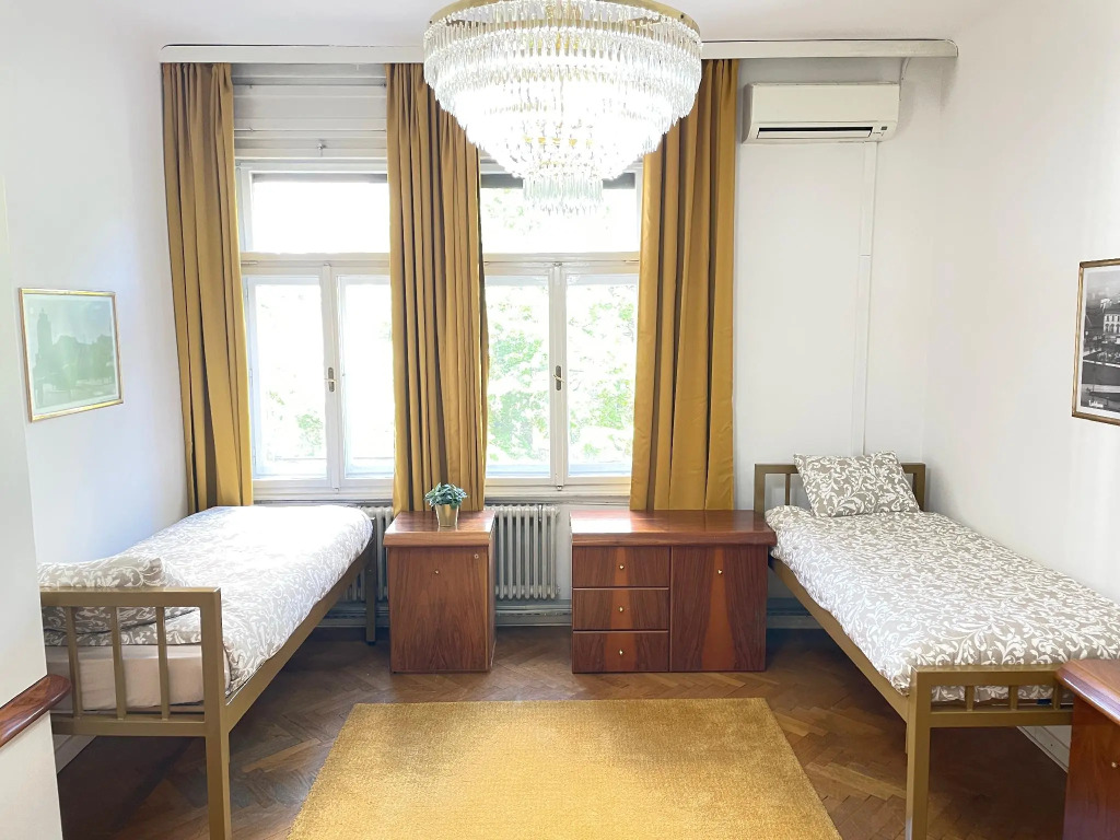 Rooms Miklošičeva