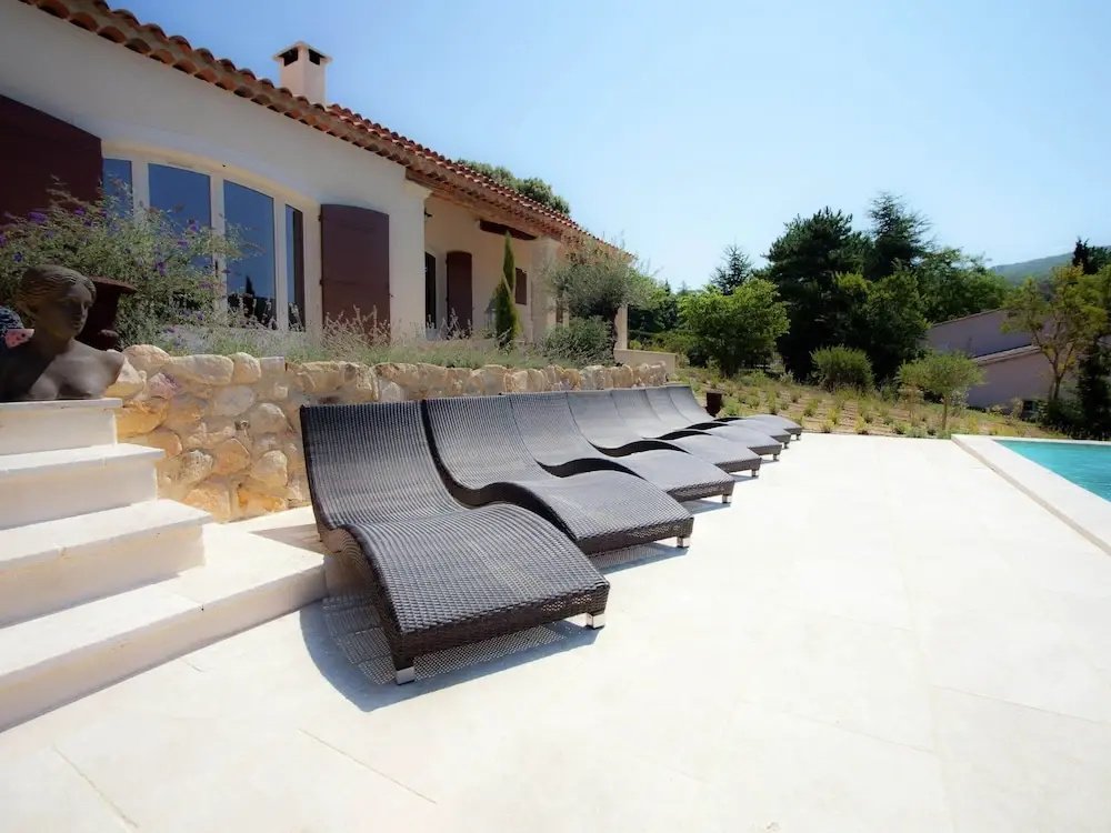 Villa in Provence with Infinity Pool