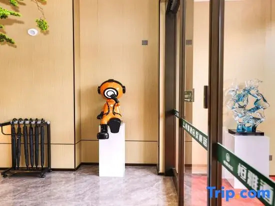 Hengya Hotel (Zhumadian 990 Hospital)