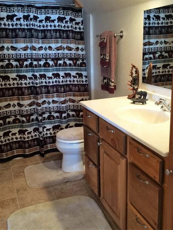 Bachelor Loop House