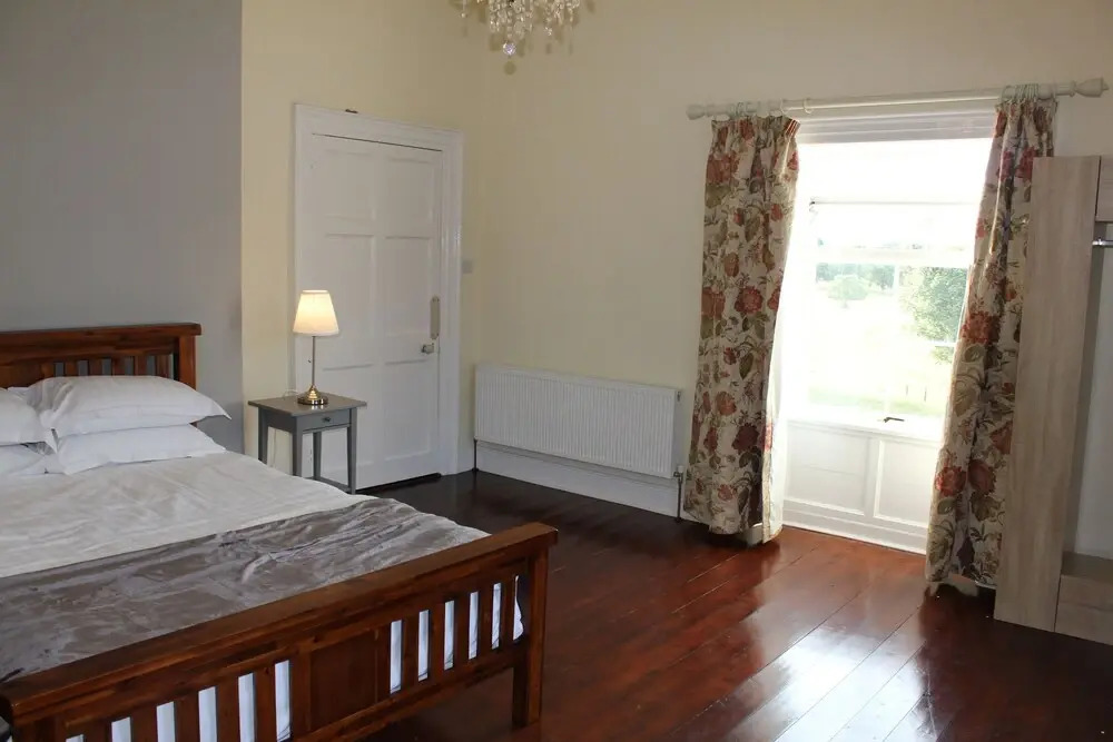 Woodville House