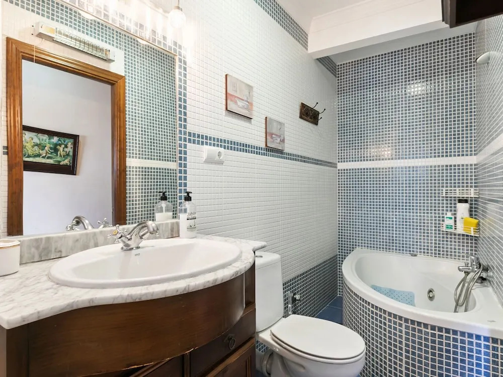 Voguish Holiday Home in Arriate With Terrace