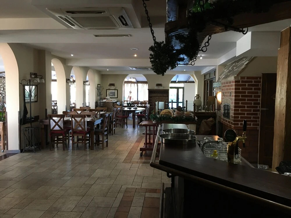 Fortuna Hotel & Restaurant