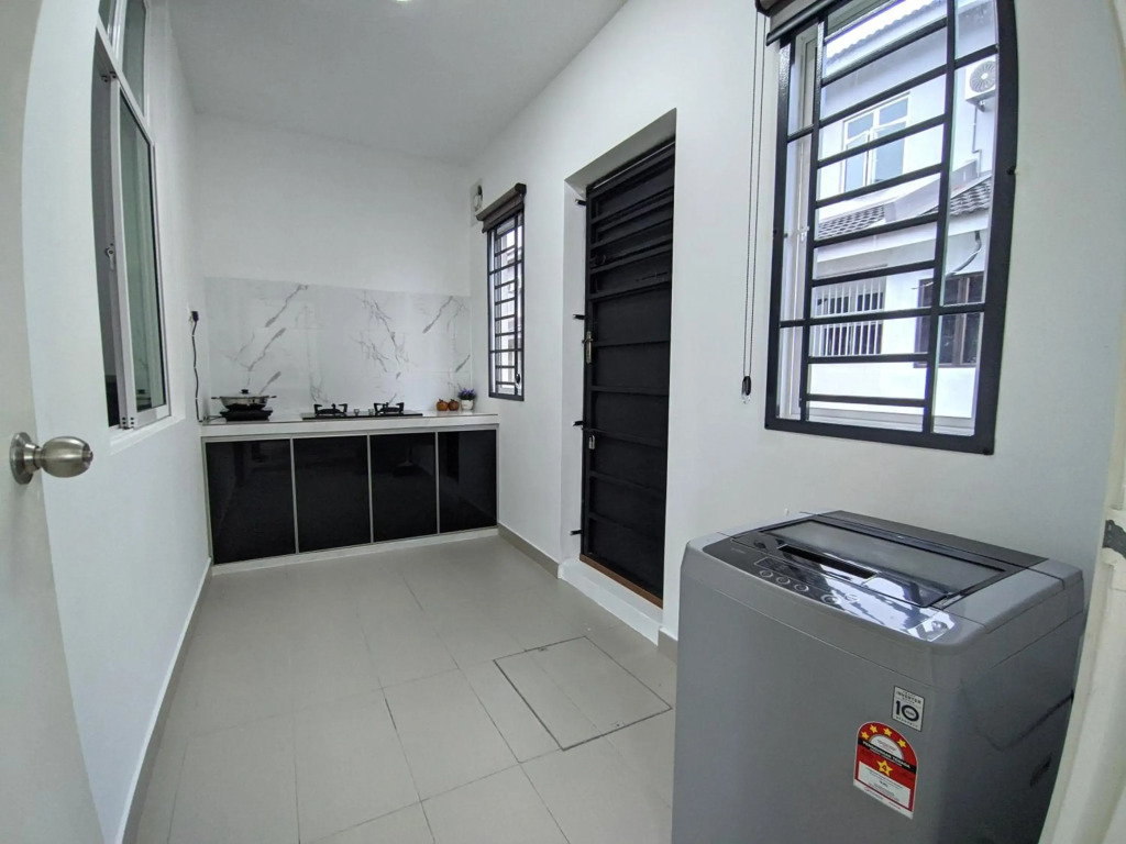 Desaru Comfy Home with Netflix Near Beach, Waterpark & BBQ