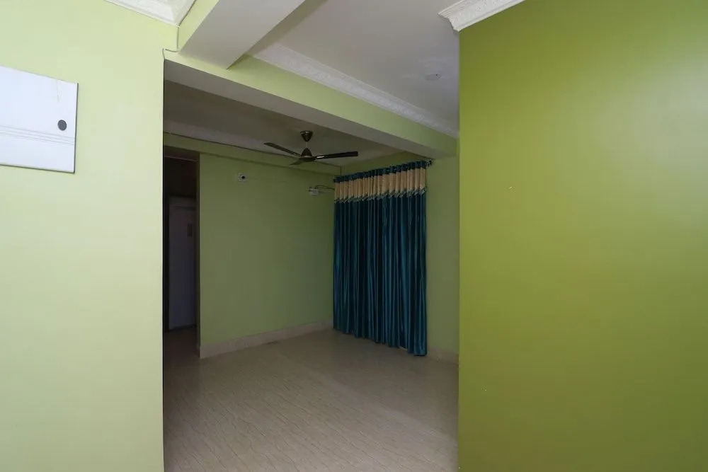 Oyo 19806 Corporate Guest House