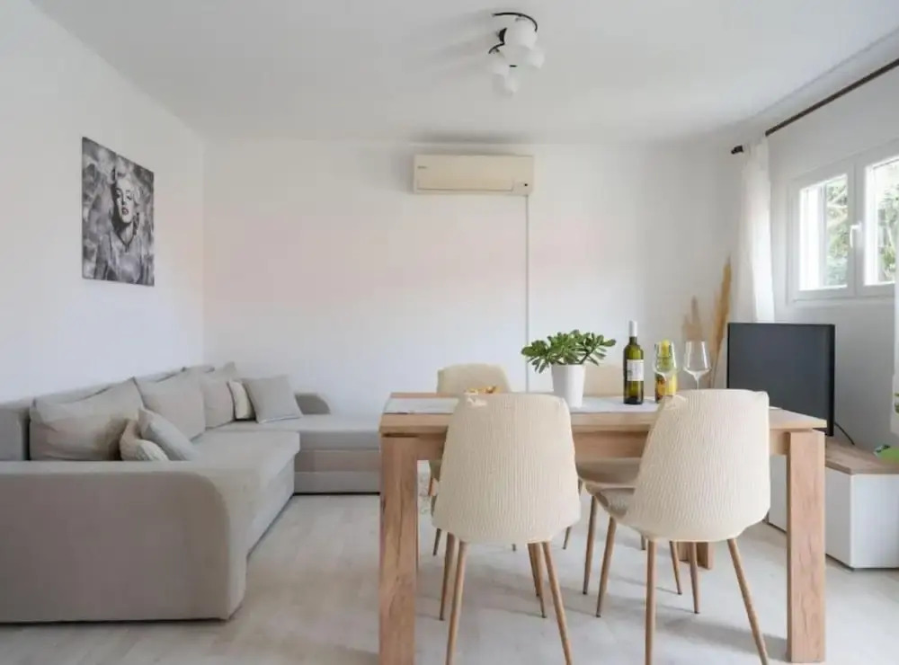 Holiday Home Seafront Oleandar