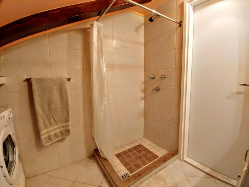 Beautiful 2 bedroom 2 bathroom sea view